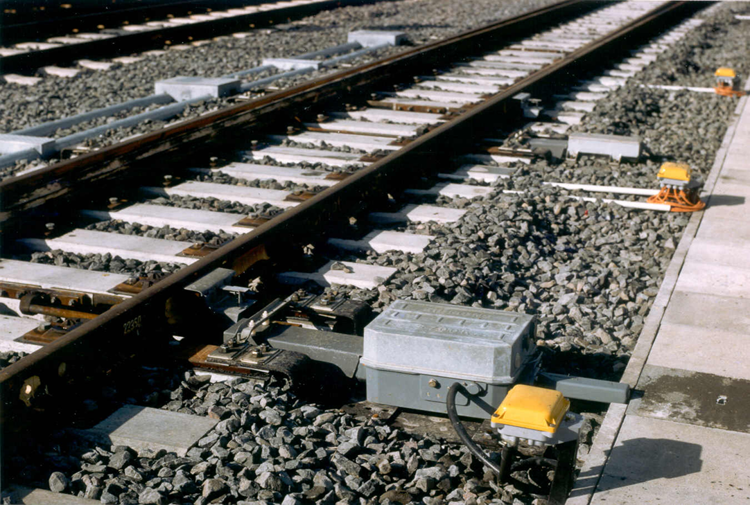 s700k型电动转辙机